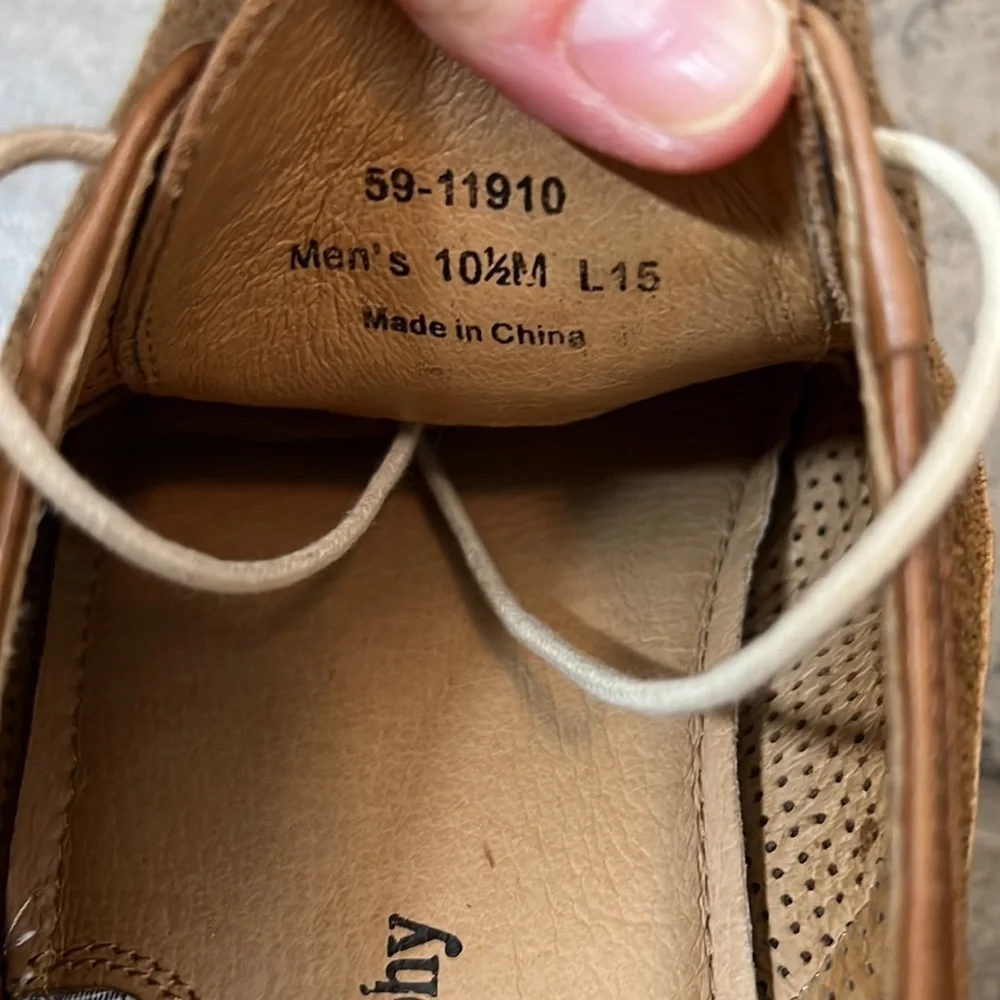 Johnston & Murphy Perforated Suede Oxford. Men’s shoes. Sz10.5. EUC.